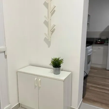 Apartament Leda Vendeghaz *