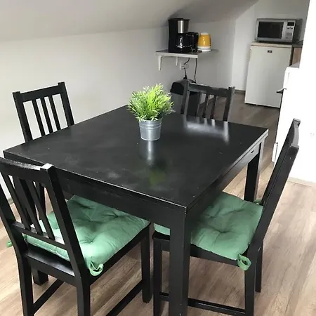 Leda Vendeghaz Apartment