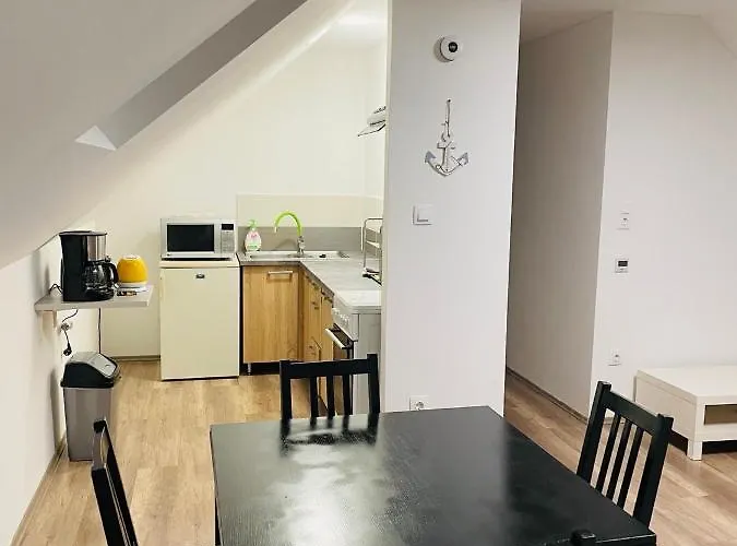 Leda Vendeghaz 公寓 *