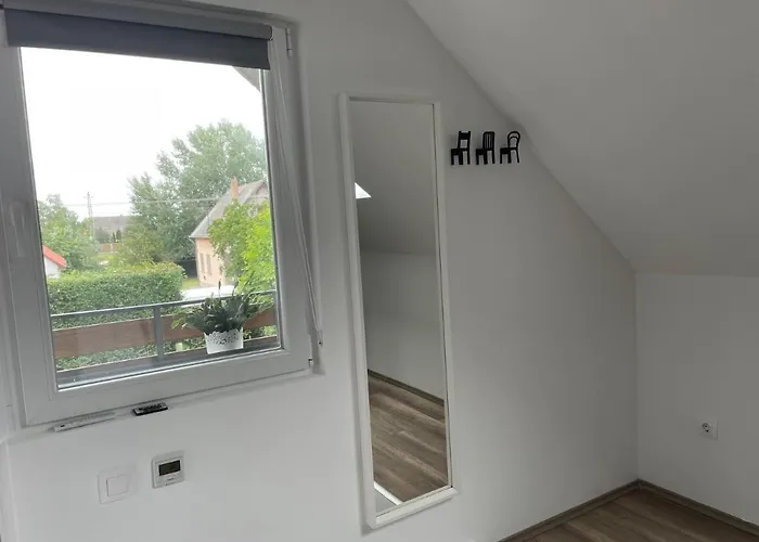 公寓 Leda Vendeghaz