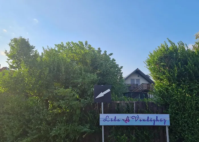 Leda Vendeghaz * 鲍洛通费尼韦什