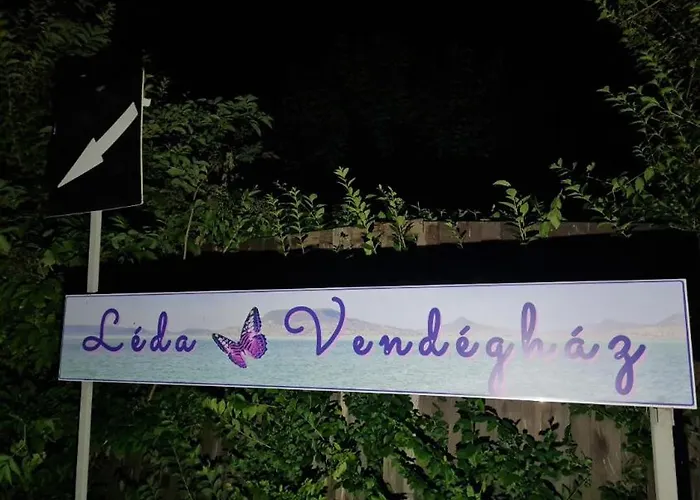Leda Vendeghaz * Balatonfenyves