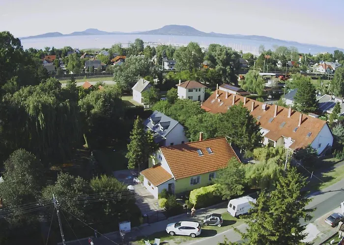 公寓 Leda Vendeghaz *