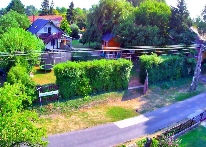 Leda Vendeghaz 鲍洛通费尼韦什