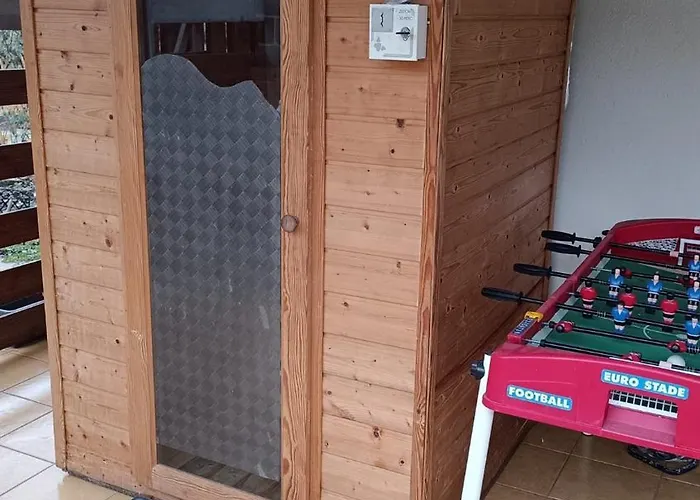 Leda Vendeghaz 公寓 *